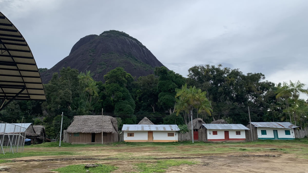 COMUNIDAD DE REMANSO JUNTO A LOS CERROS